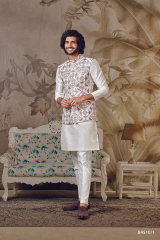 Elegant Off-White Kurta Set with Geometric Koti